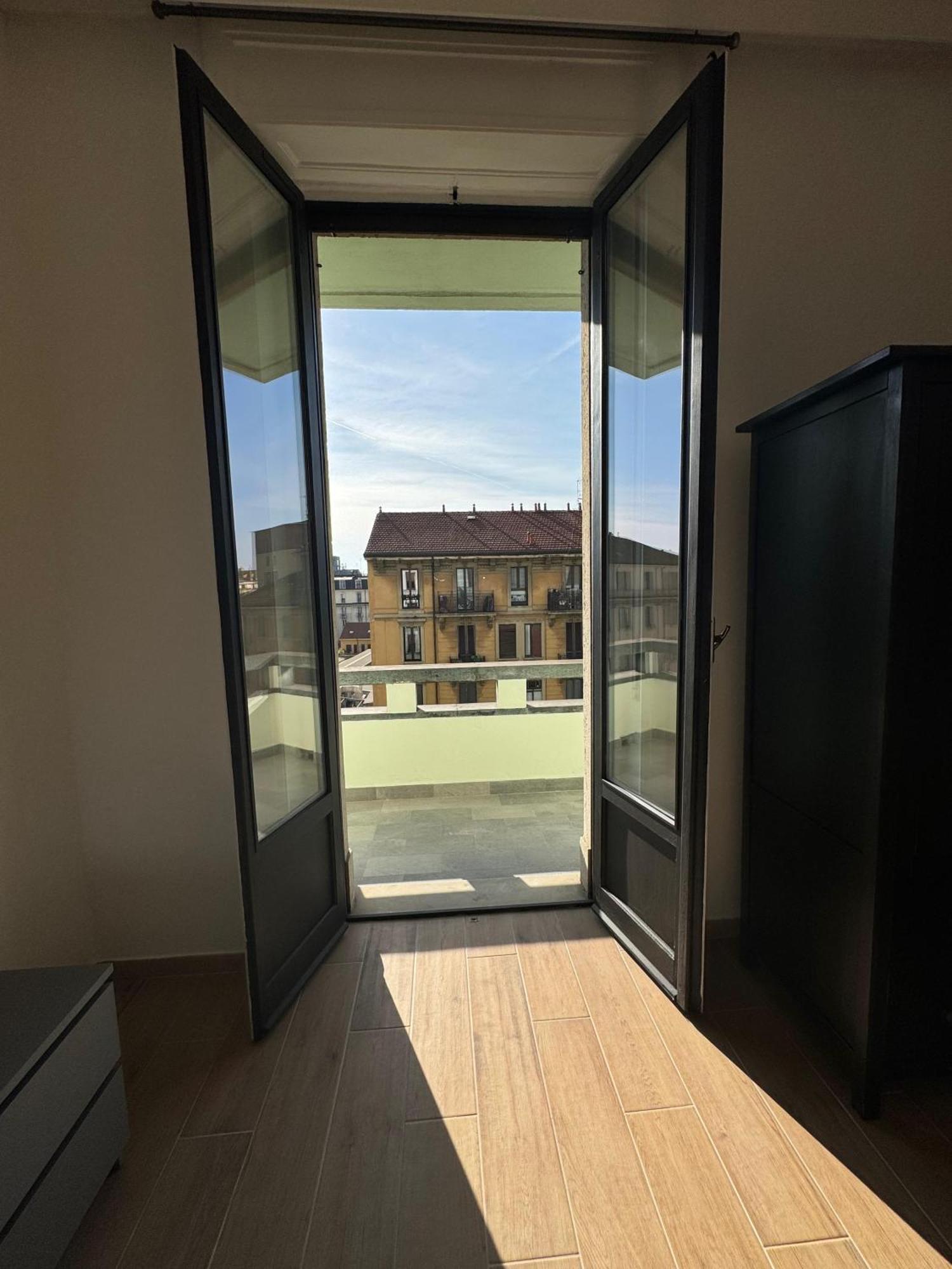 New Apartment With Balcony, Isola Bosco Verticale Mailand Exterior foto
