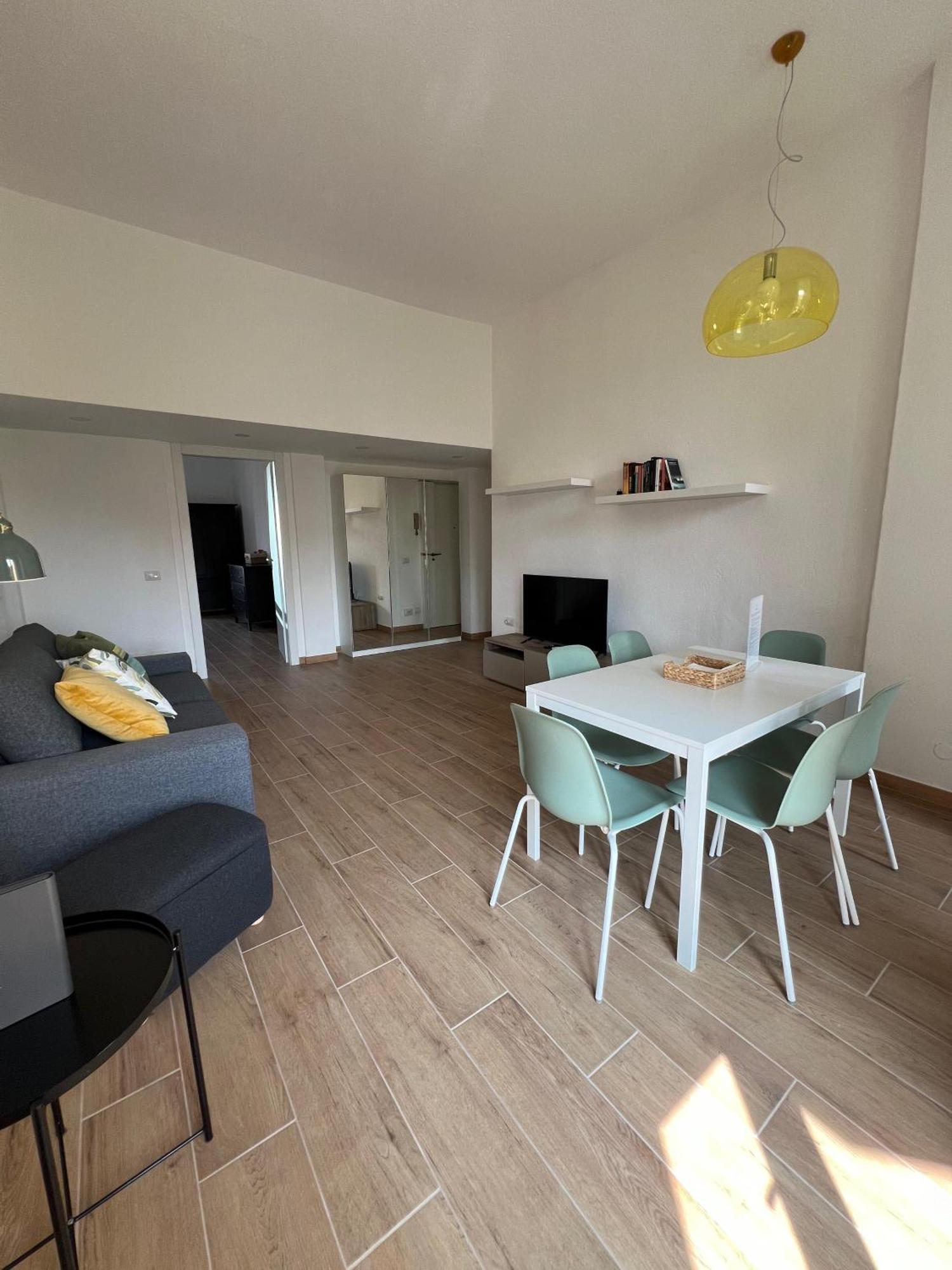 New Apartment With Balcony, Isola Bosco Verticale Mailand Exterior foto